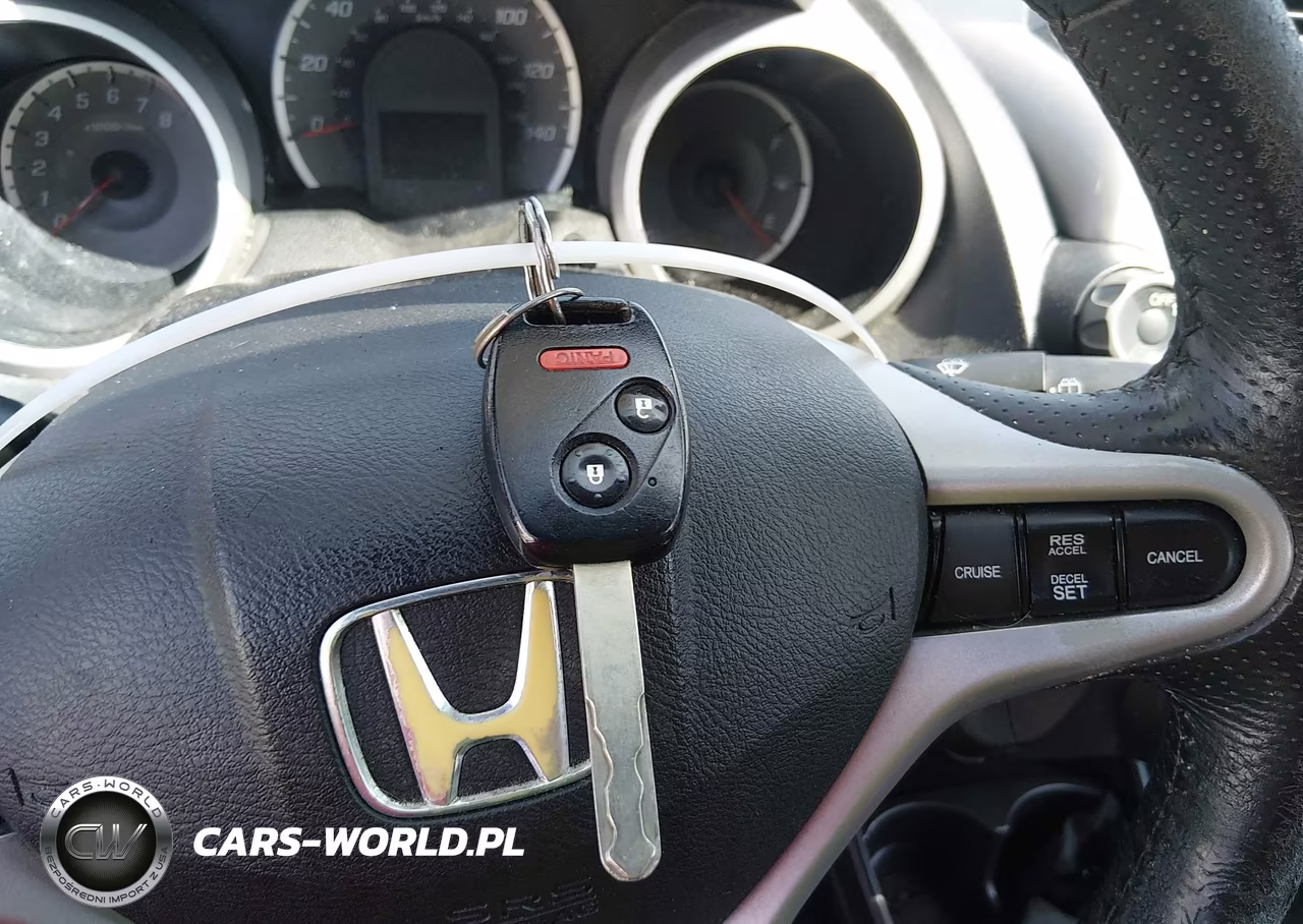 2010 Honda Fit Sport VIN:JHMGE8G43AS026426 - 11