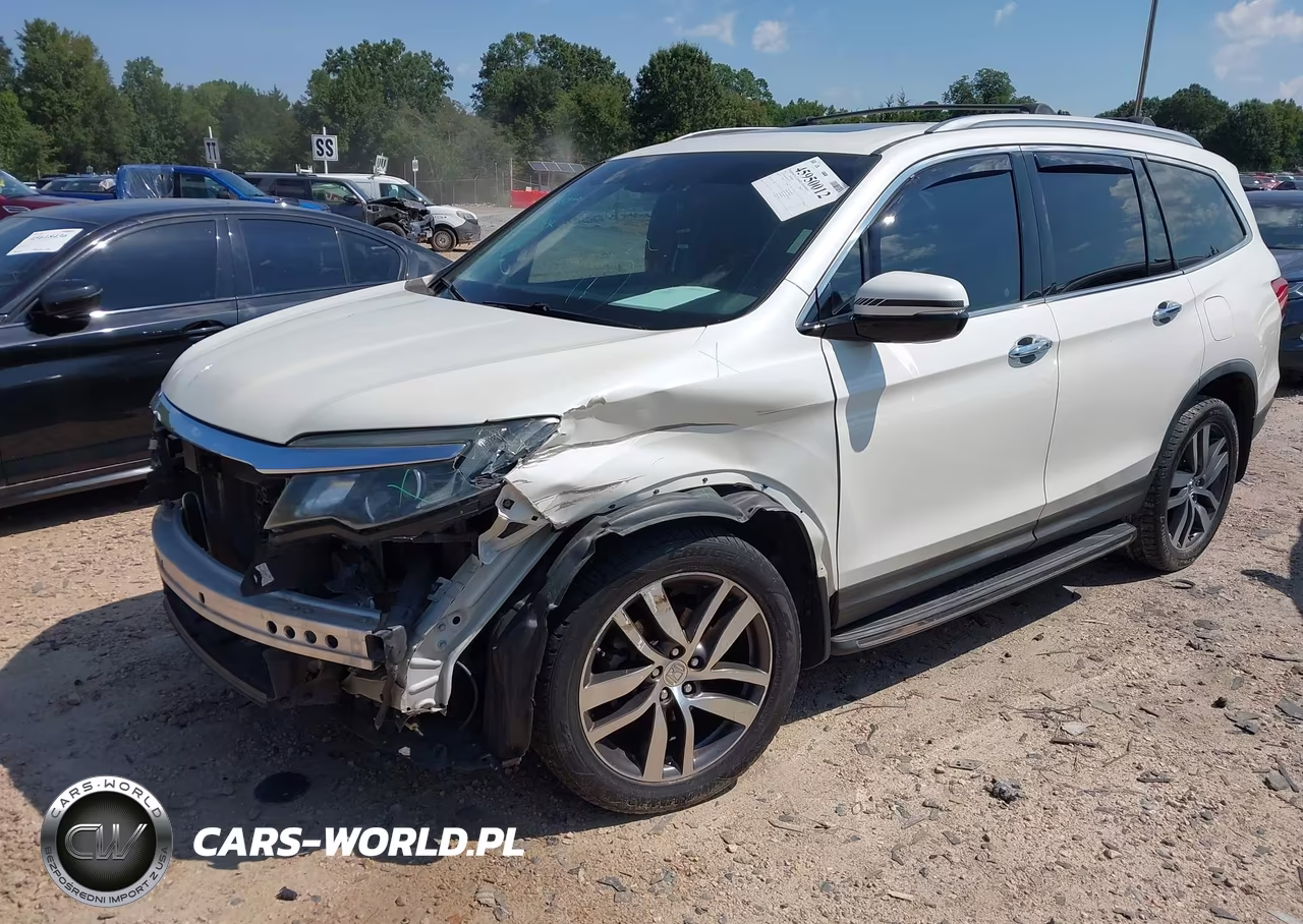 2017 Honda Pilot Touring VIN:5FNYF6H93HB017752 - 2