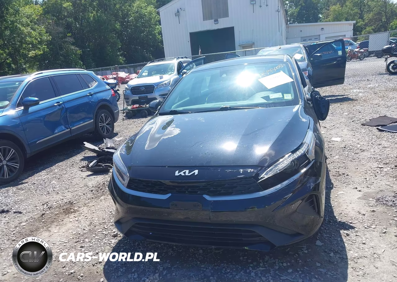 2023 Kia Forte Lxs VIN:3KPF24AD5PE654958 - 12