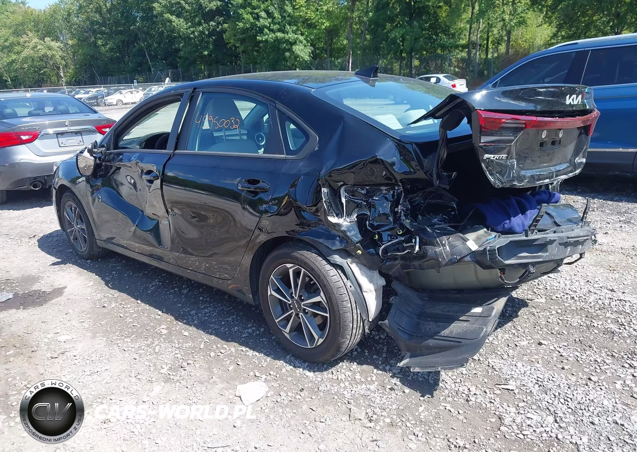 2023 Kia Forte Lxs VIN:3KPF24AD5PE654958 - 3