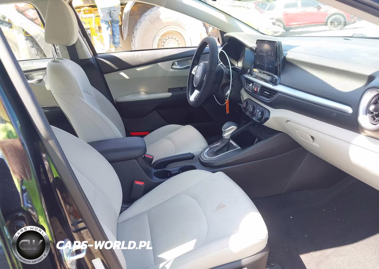 2023 Kia Forte Lxs VIN:3KPF24AD5PE654958 - 5