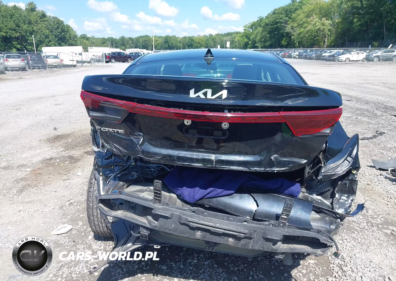 2023 Kia Forte Lxs VIN:3KPF24AD5PE654958 - 6