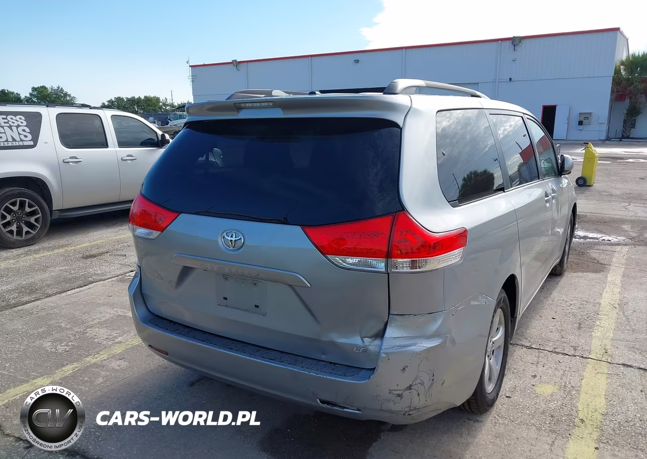 2011 Toyota Sienna Le V6 VIN:5TDKK3DC2BS126899 - 6