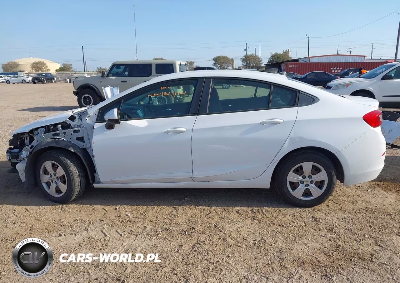2018 Chevrolet Cruze Ls Auto VIN:1G1BC5SMXJ7239439 - 15