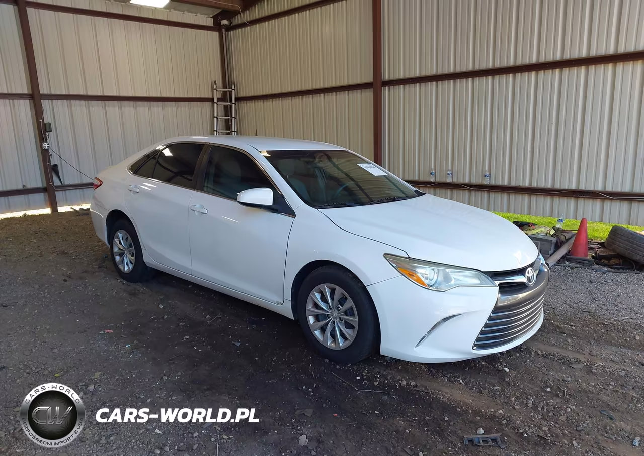 2016 Toyota Camry Le