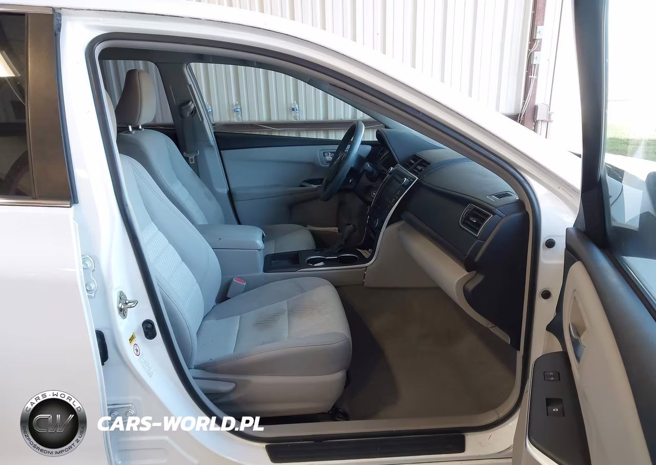 2016 Toyota Camry Le VIN:4T1BF1FK6GU254414 - 5