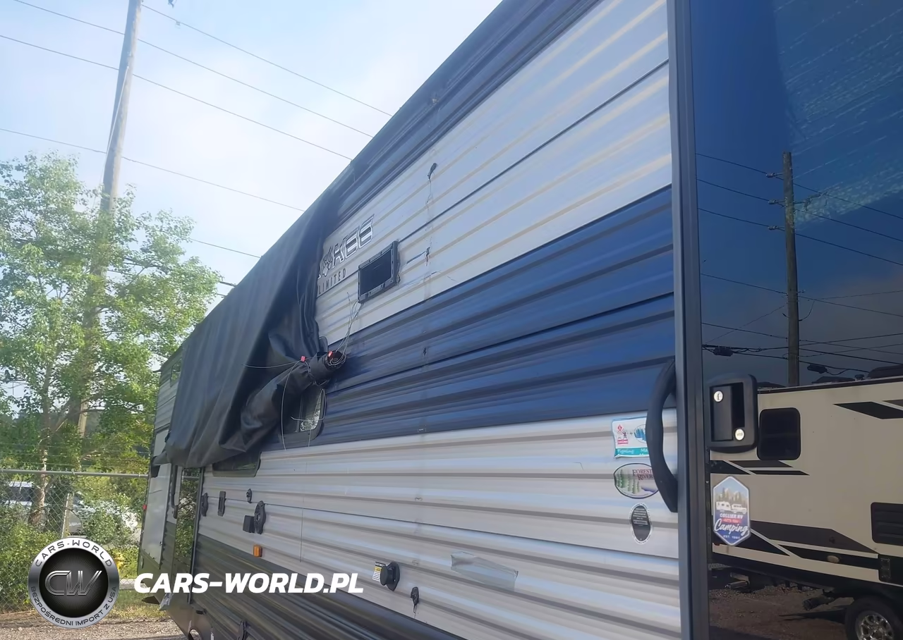2022 Forest River Cherokee Limited 294Km Travel Trailer VIN:4X4TCKE24NX157856 - 6
