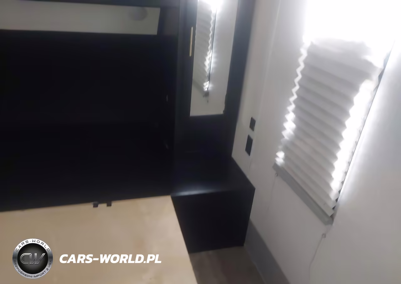 2022 Forest River Cherokee Limited 294Km Travel Trailer VIN:4X4TCKE24NX157856 - 8