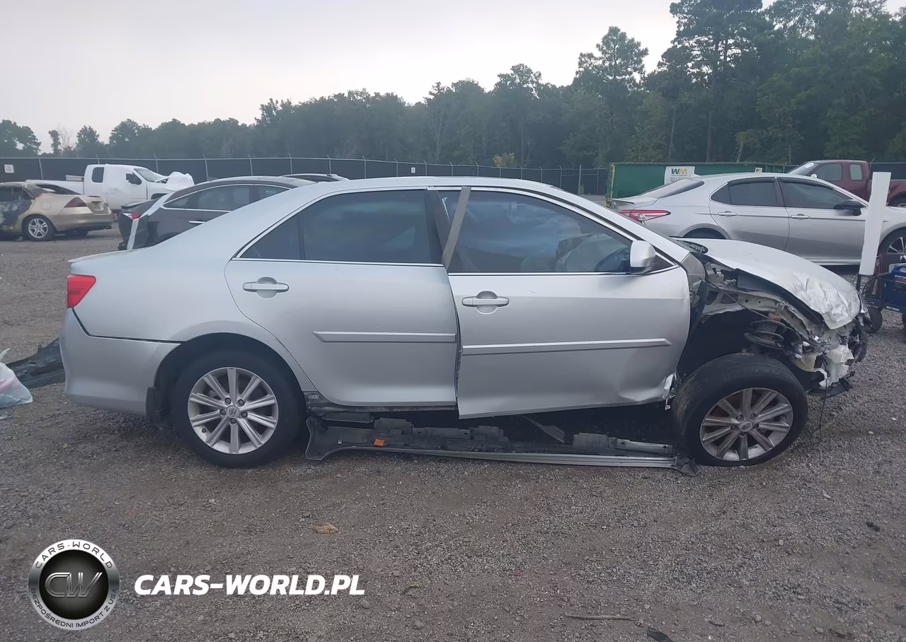2014 Toyota Camry Xle VIN:4T1BF1FK1EU806494 - 13