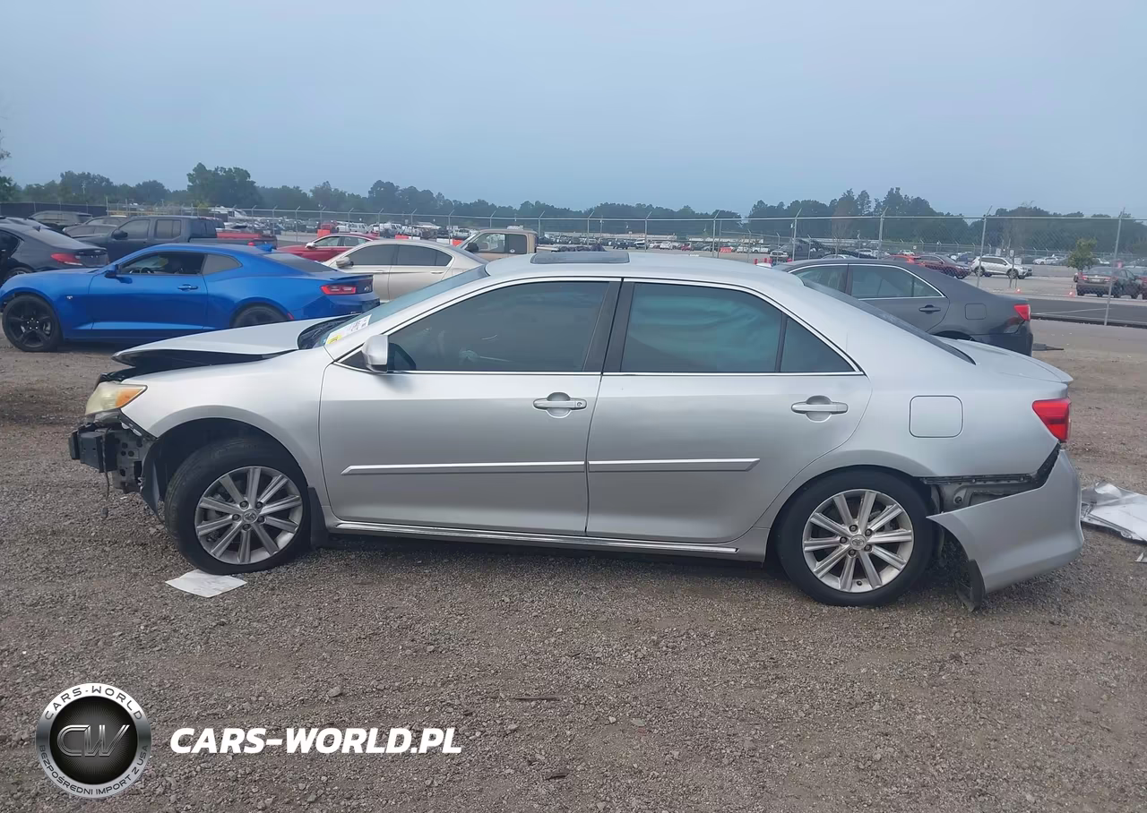 2014 Toyota Camry Xle VIN:4T1BF1FK1EU806494 - 14