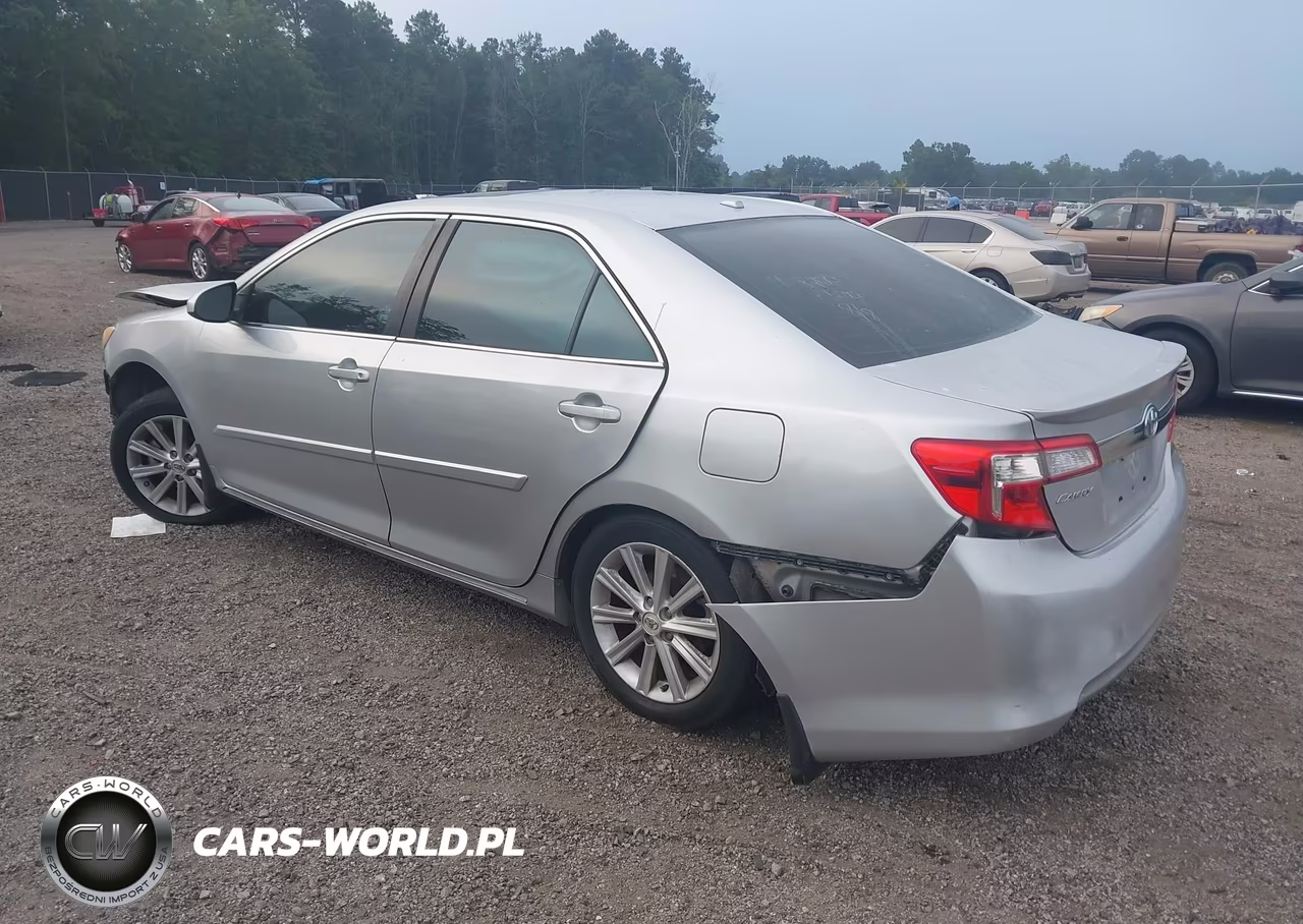 2014 Toyota Camry Xle VIN:4T1BF1FK1EU806494 - 3