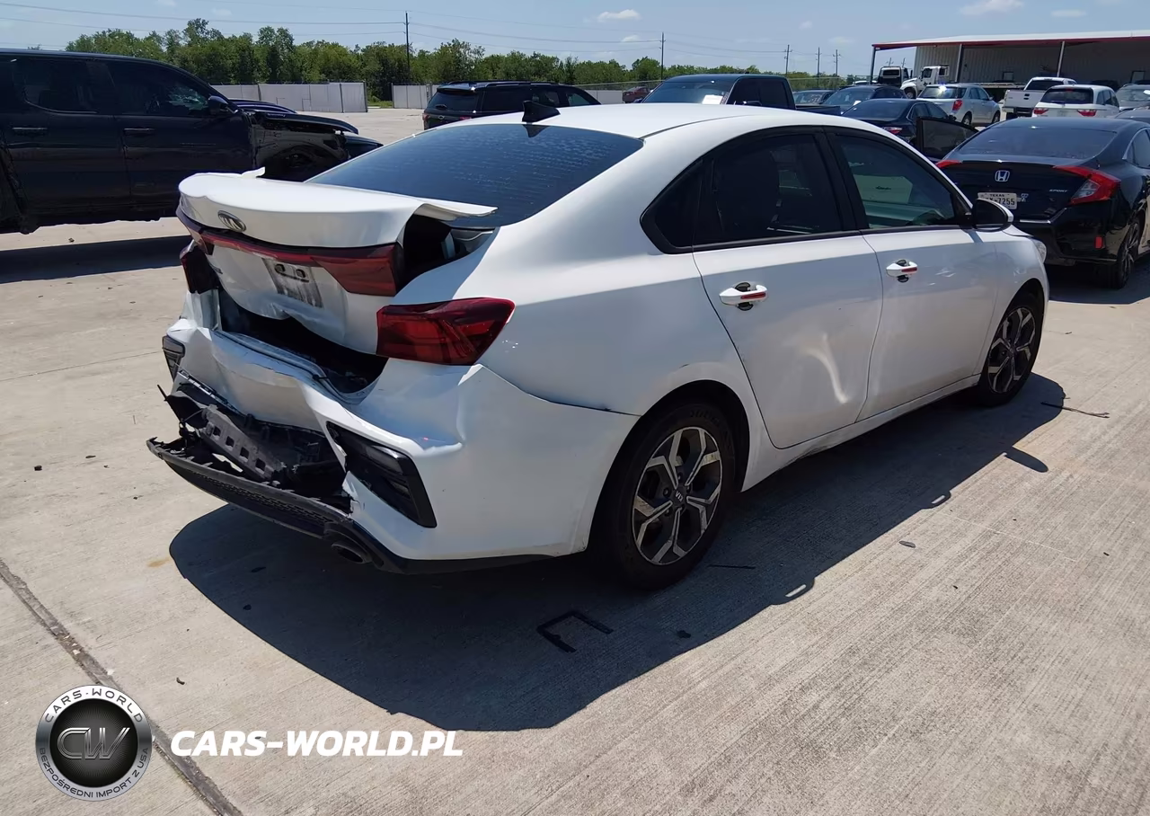 2020 Kia Forte Lxs VIN:3KPF24AD6LE236855 - 4