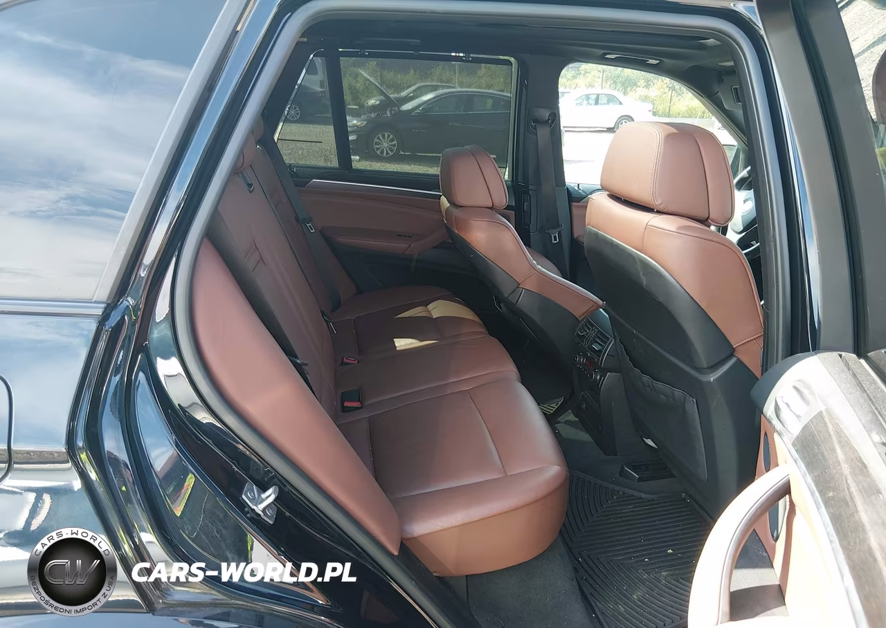 2013 BMW X5 xDrive50I VIN:5UXZV8C53DL426699 - 8
