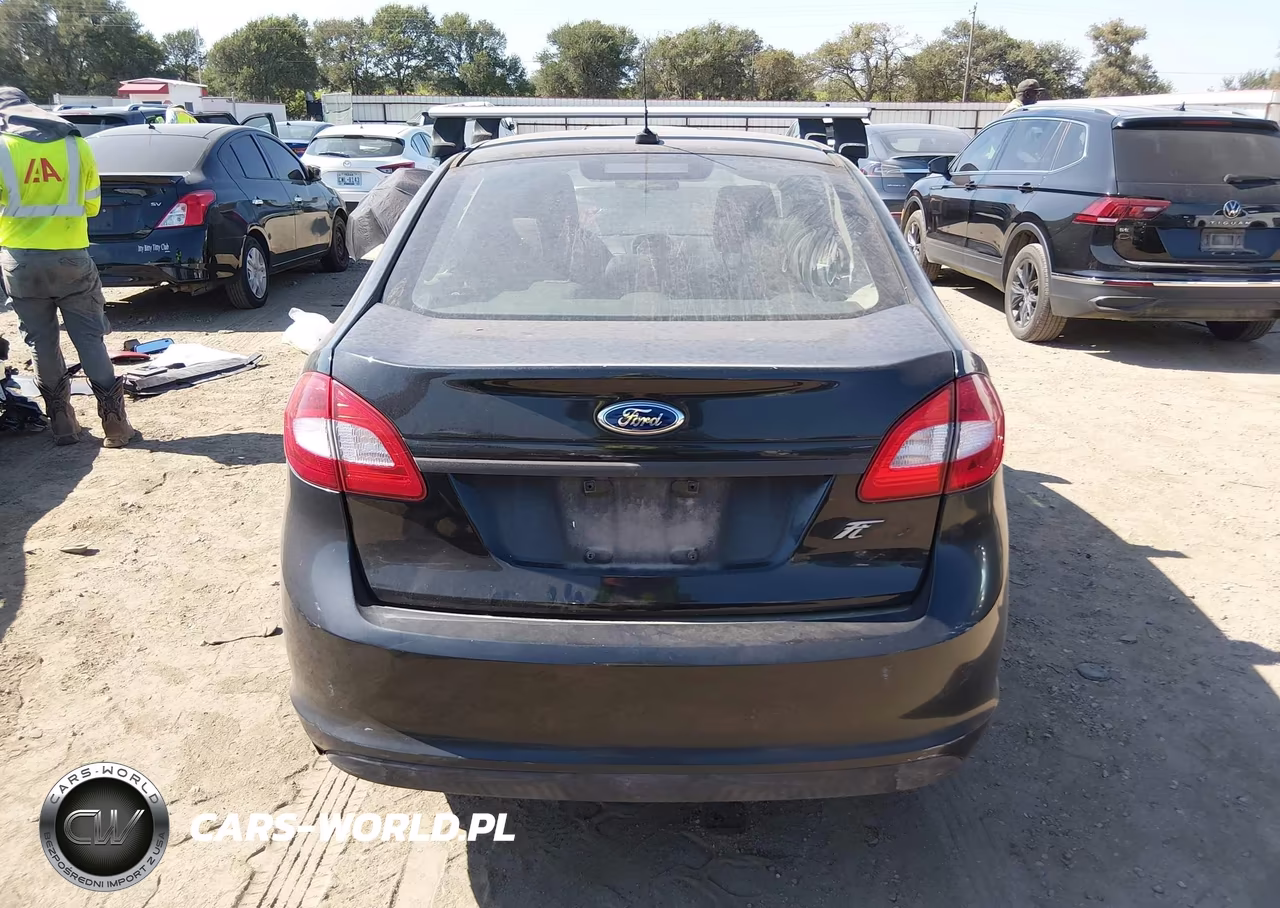 2012 Ford Fiesta S VIN:3FADP4AJ4CM182742 - 16