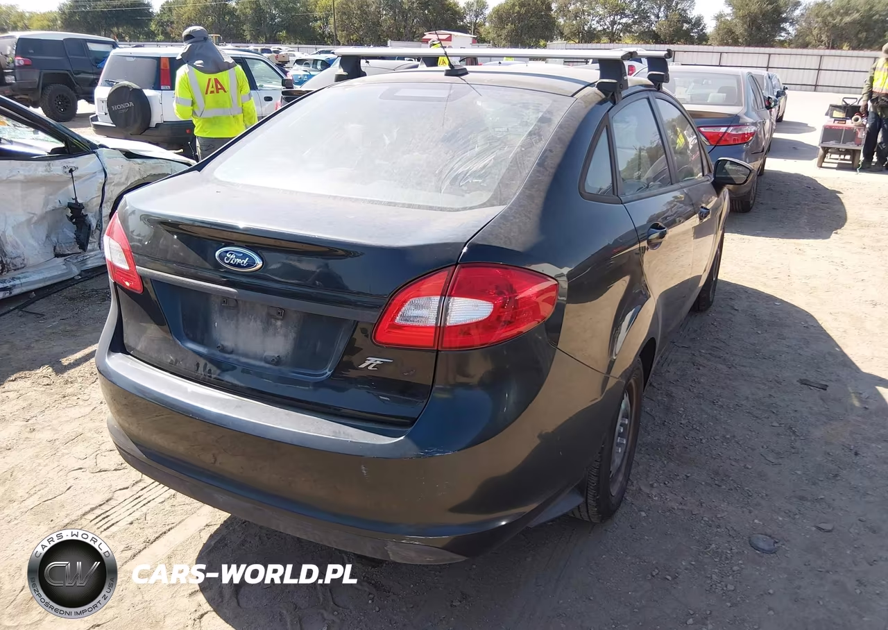 2012 Ford Fiesta S VIN:3FADP4AJ4CM182742 - 4