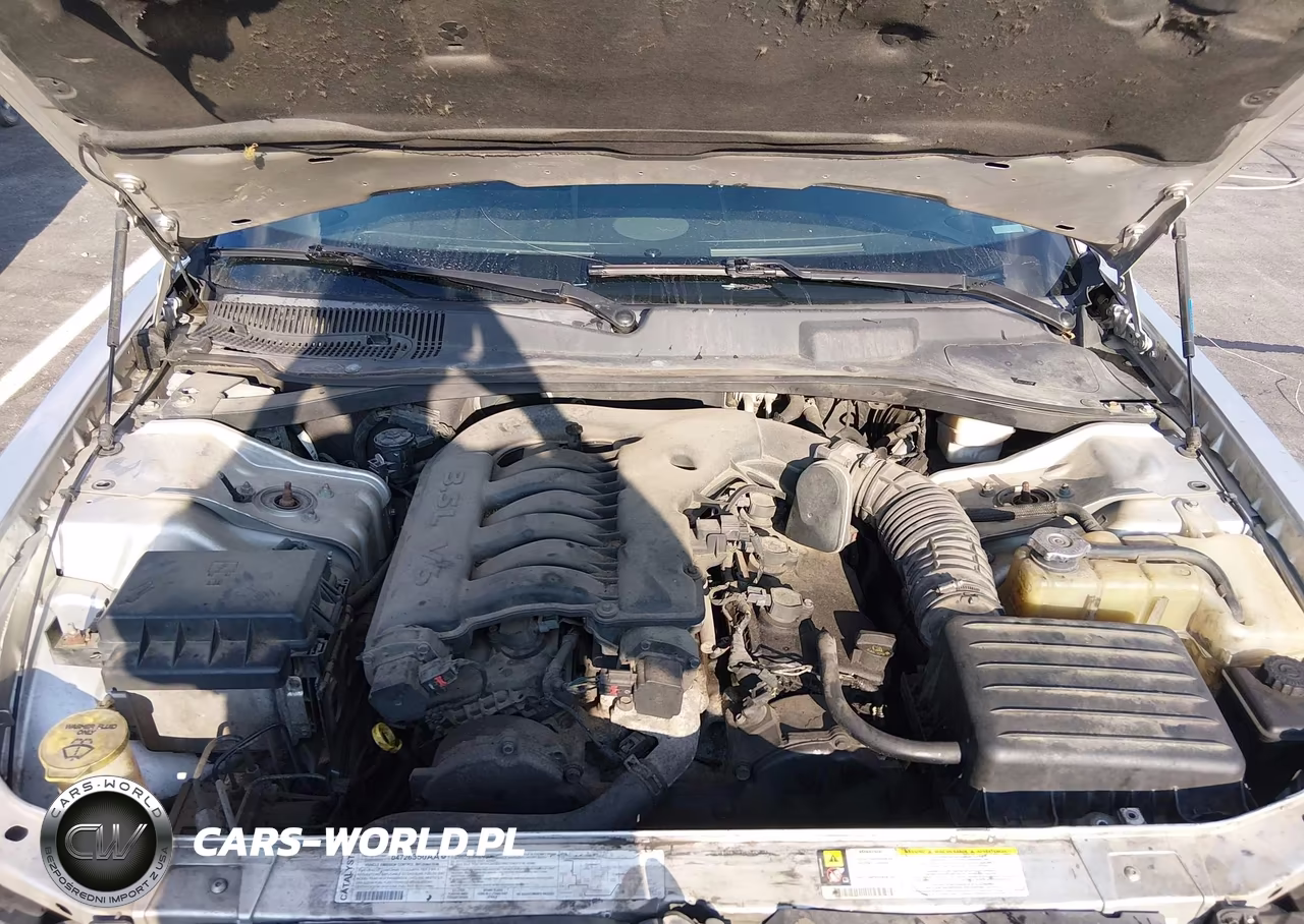 2007 Chrysler 300 Touring VIN:2C3KA53G67H679424 - 10