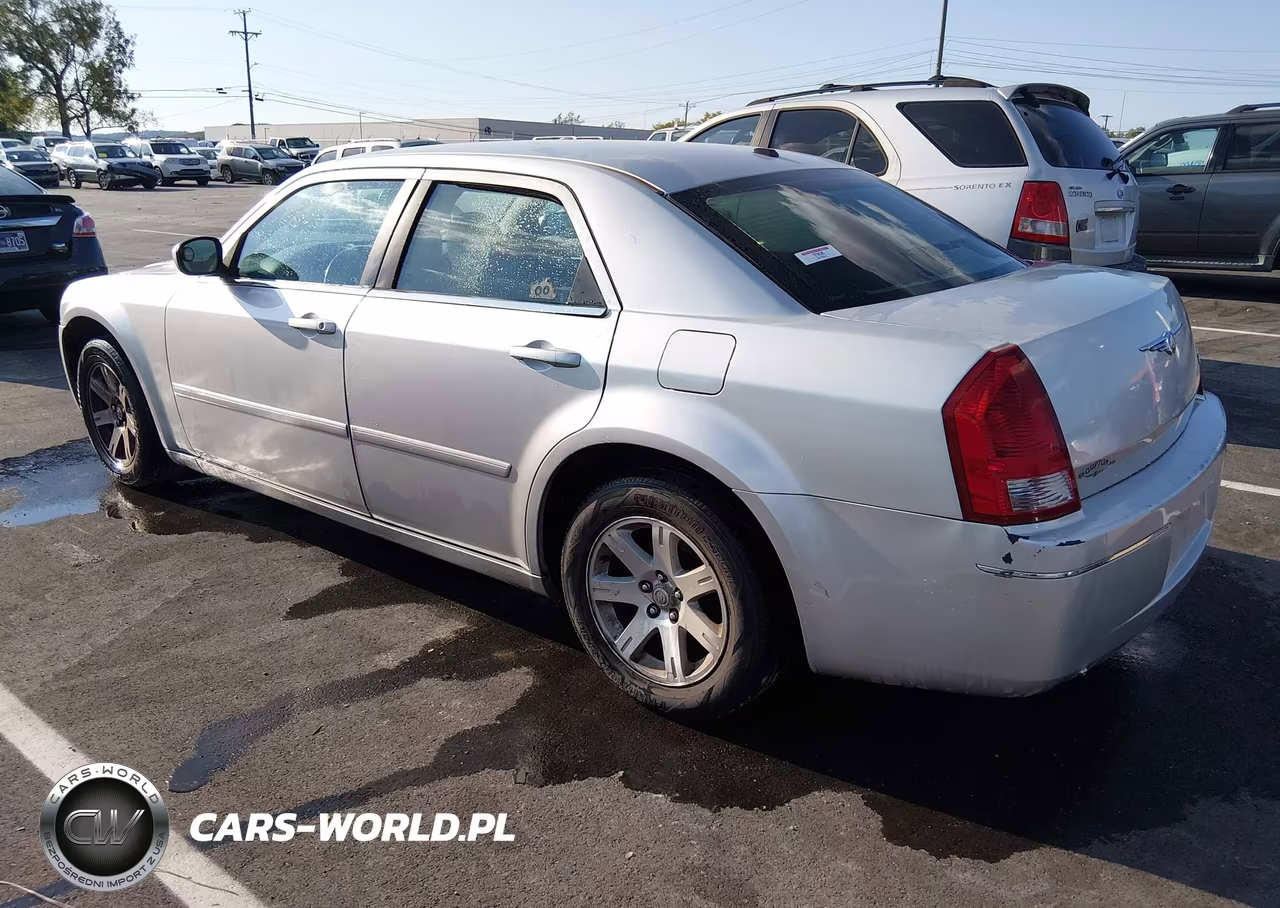 2007 Chrysler 300 Touring VIN:2C3KA53G67H679424 - 3