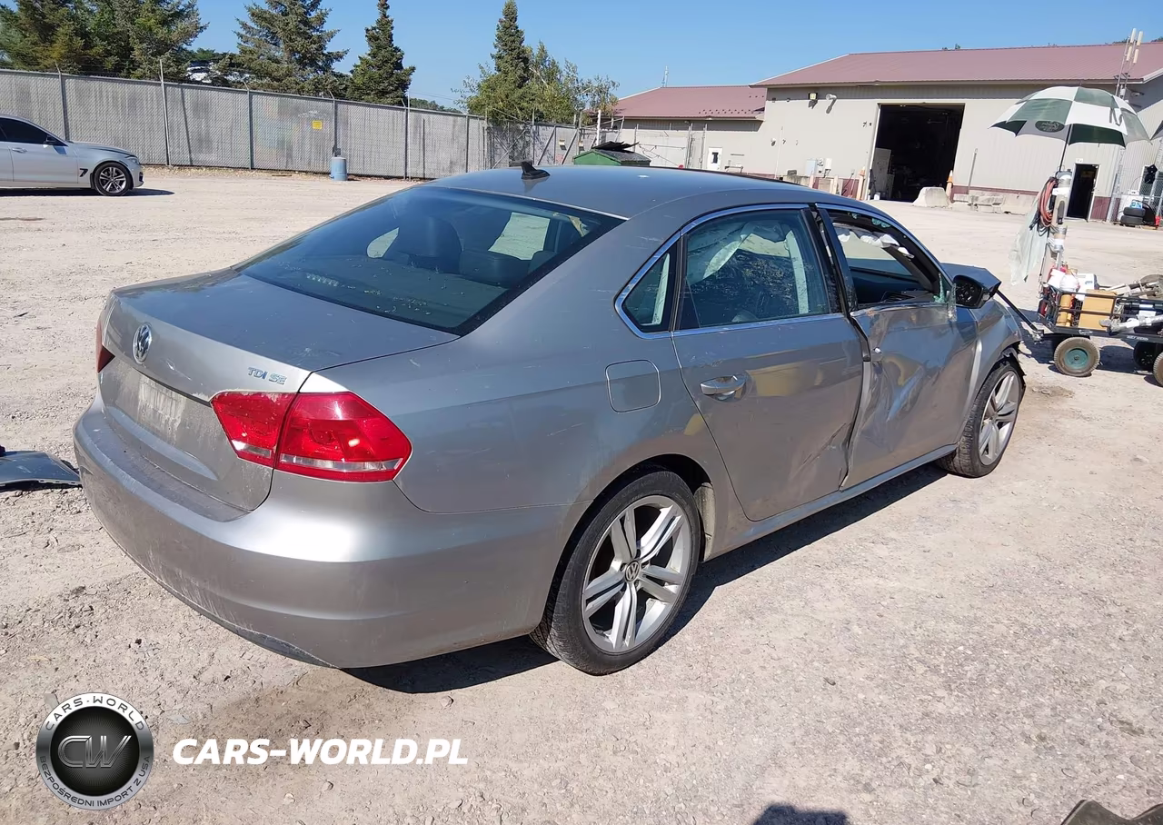 2014 Volkswagen Passat 2.0L Tdi Se VIN:1VWBN7A33EC082157 - 4