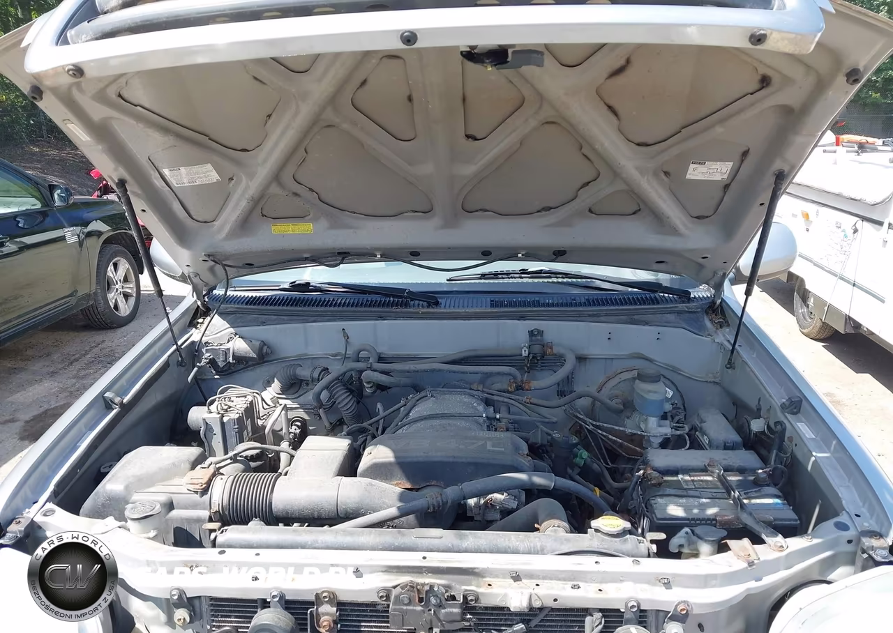 2002 Toyota Sequoia Sr5 V8 VIN:5TDBT44A52S076730 - 10