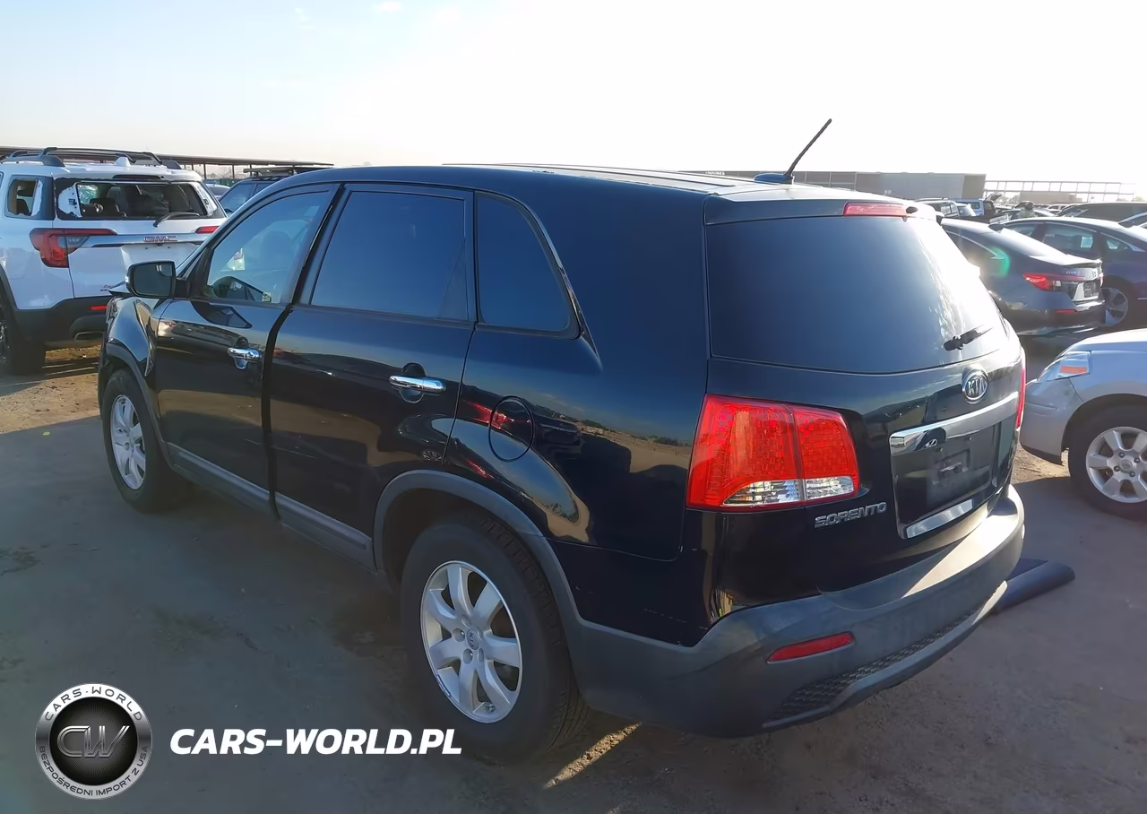 2012 Kia Sorento Lx VIN:5XYKT3A19CG237965 - 3