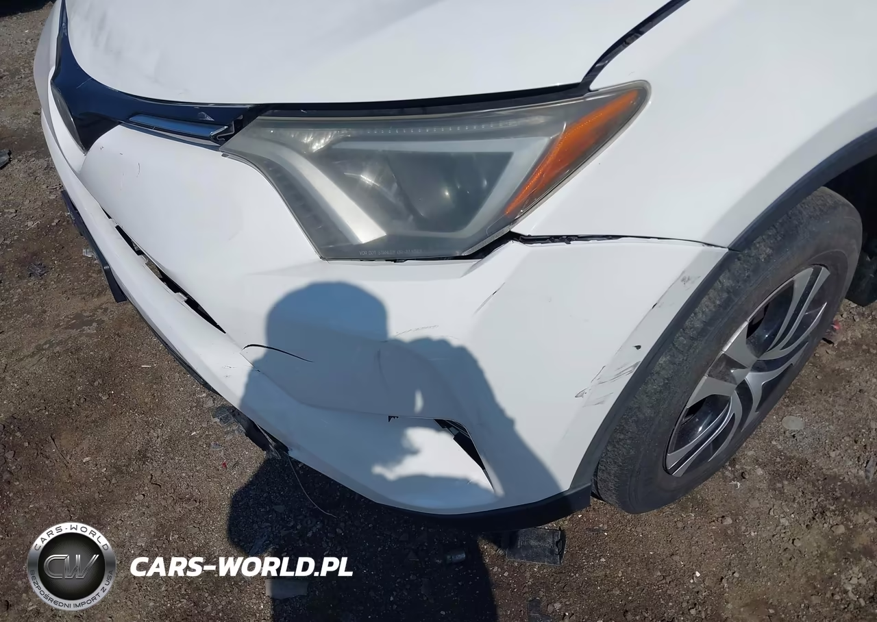 2017 Toyota Rav4 Le VIN:2T3BFREV6HW639233 - 6
