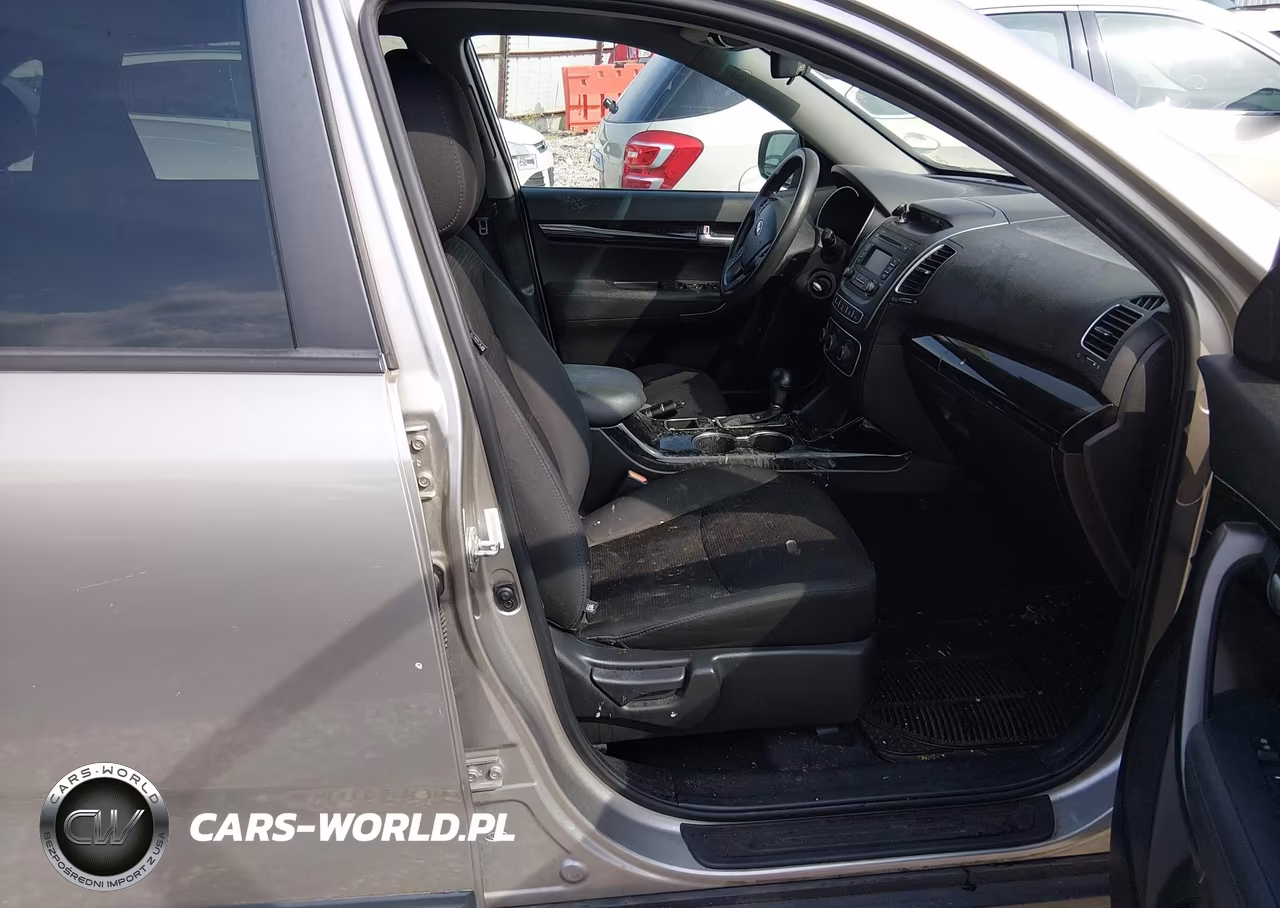 2015 Kia Sorento Lx VIN:5XYKT3A6XFG631720 - 5