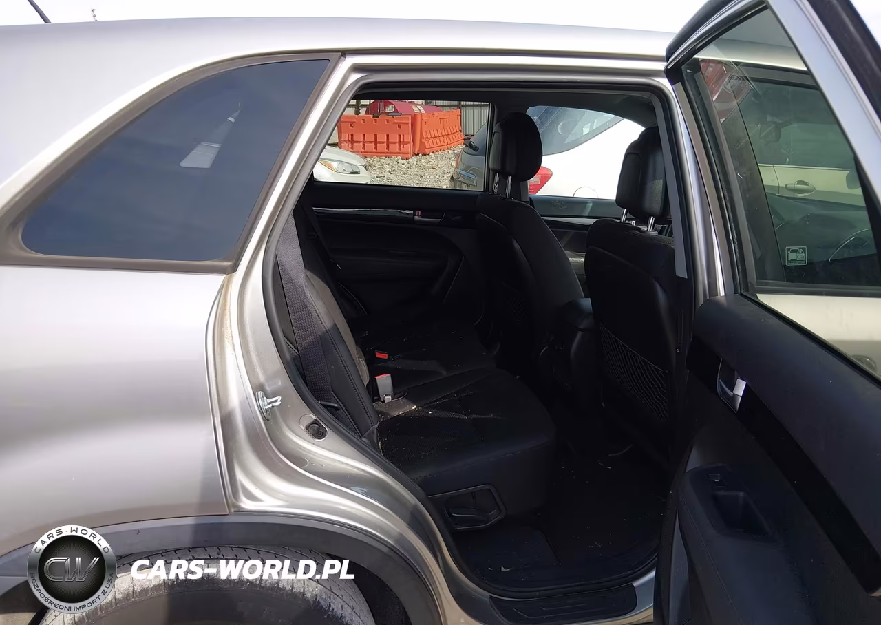 2015 Kia Sorento Lx VIN:5XYKT3A6XFG631720 - 8