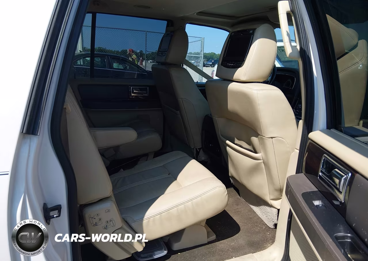 2015 Lincoln Navigator L VIN:5LMJJ3HT4FEJ05792 - 8