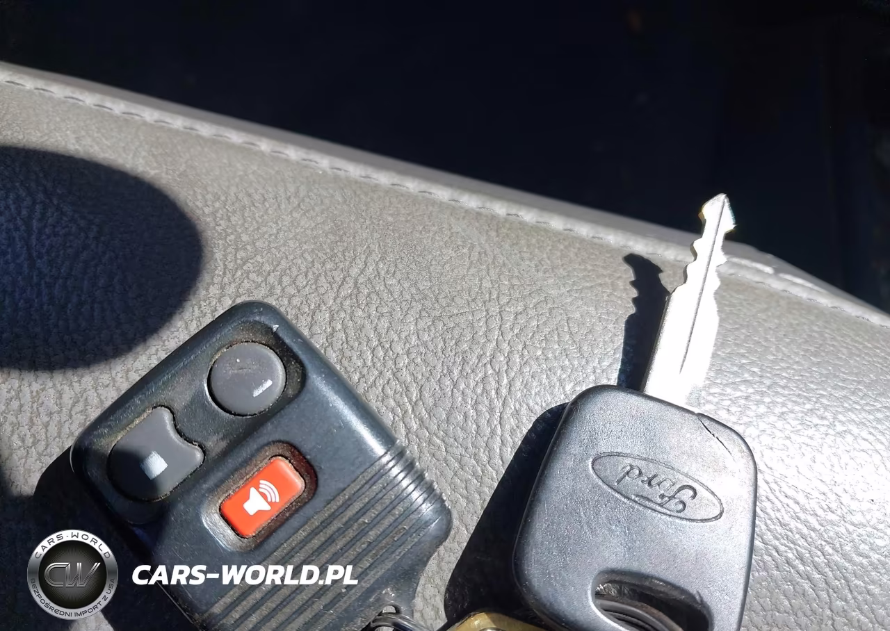 2004 Ford Escape Xlt VIN:1FMCU93134KA49340 - 11