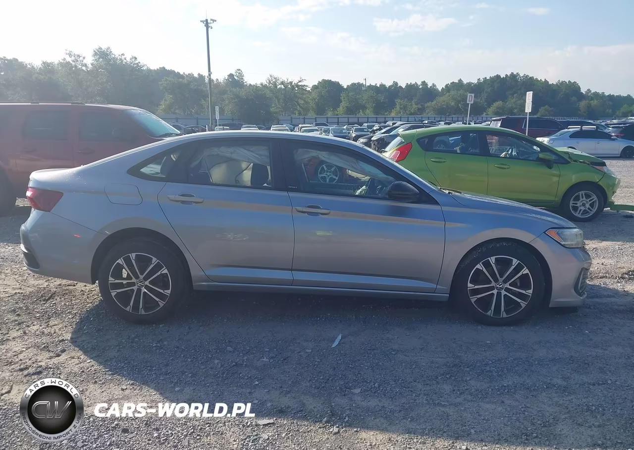 2024 Volkswagen Jetta 1.5T Sport VIN:3VWBM7BU5RM078819 - 13