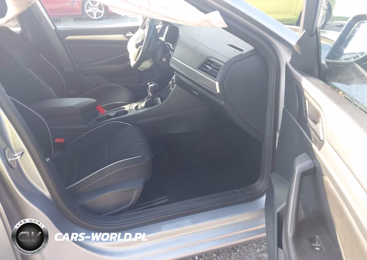2024 Volkswagen Jetta 1.5T Sport VIN:3VWBM7BU5RM078819 - 5
