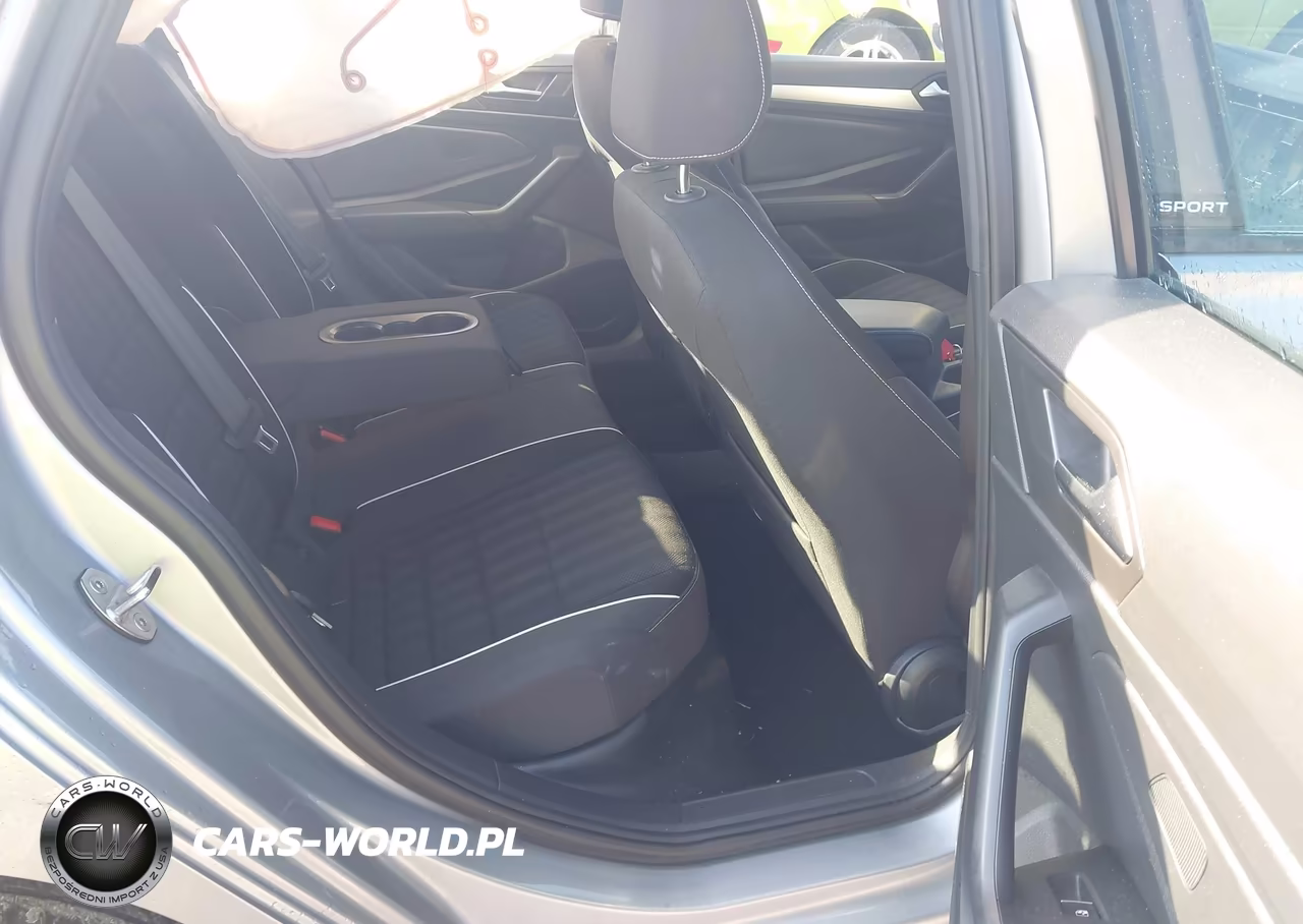 2024 Volkswagen Jetta 1.5T Sport VIN:3VWBM7BU5RM078819 - 8