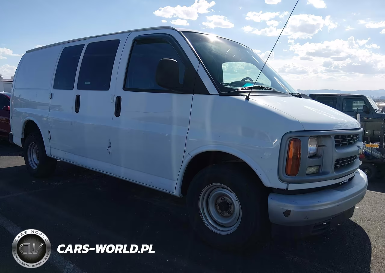 2001 Chevrolet Express VIN:1GCFG15W211119897 - 1