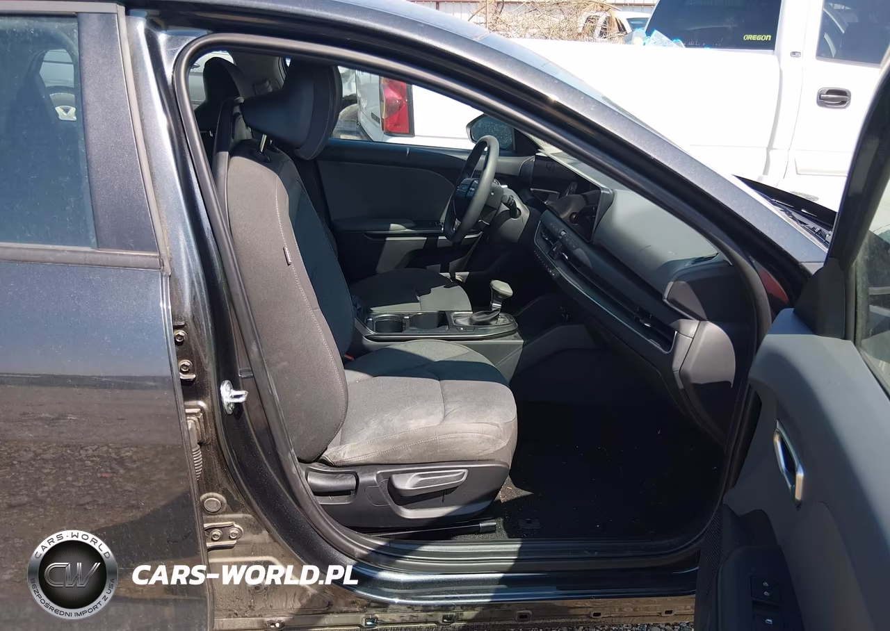 2026 Kia K4 Lxs VIN:3KPFT4DE2TE280191 - 5