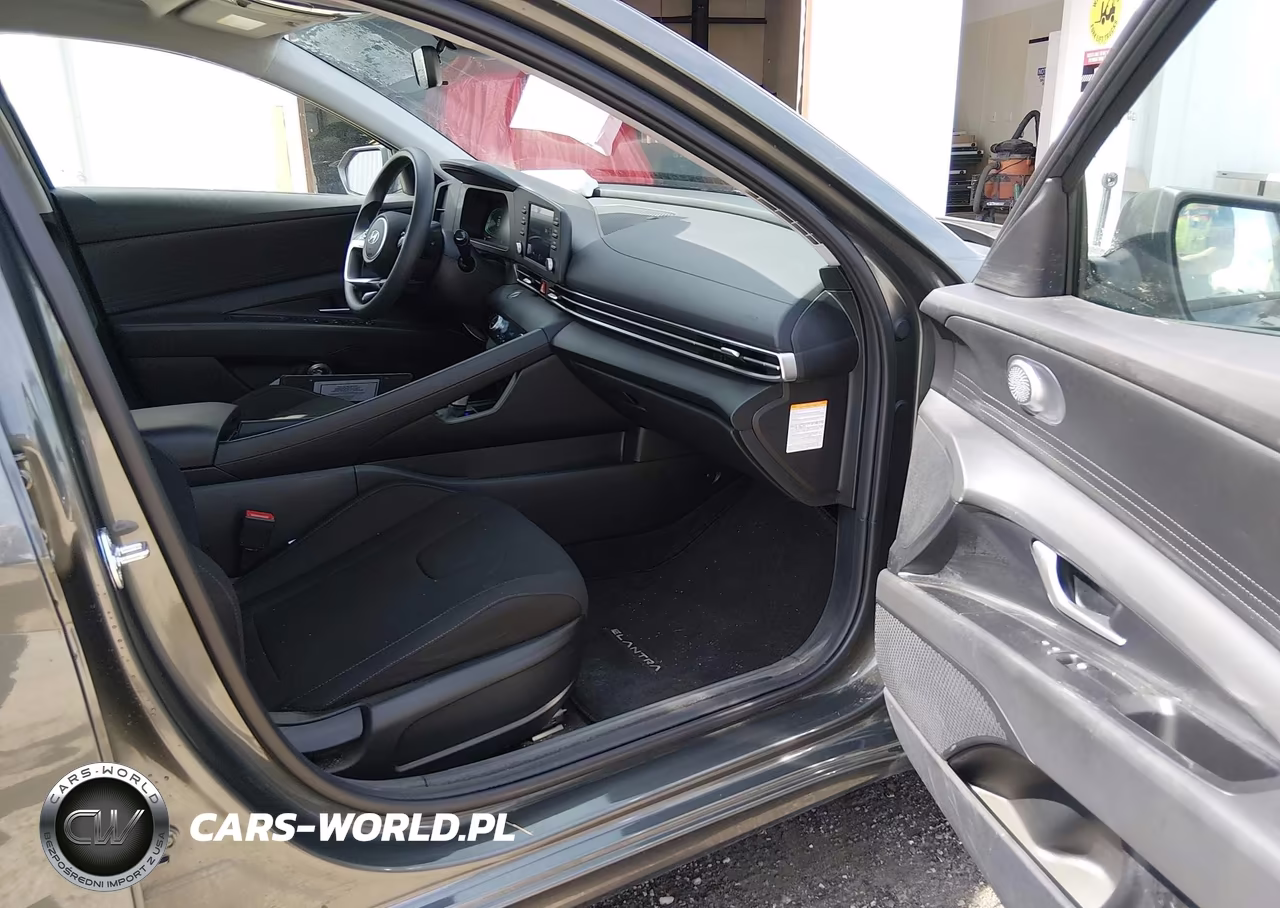2025 Hyundai Elantra Hybrid Blue VIN:KMHLM4DJ1SU172962 - 5