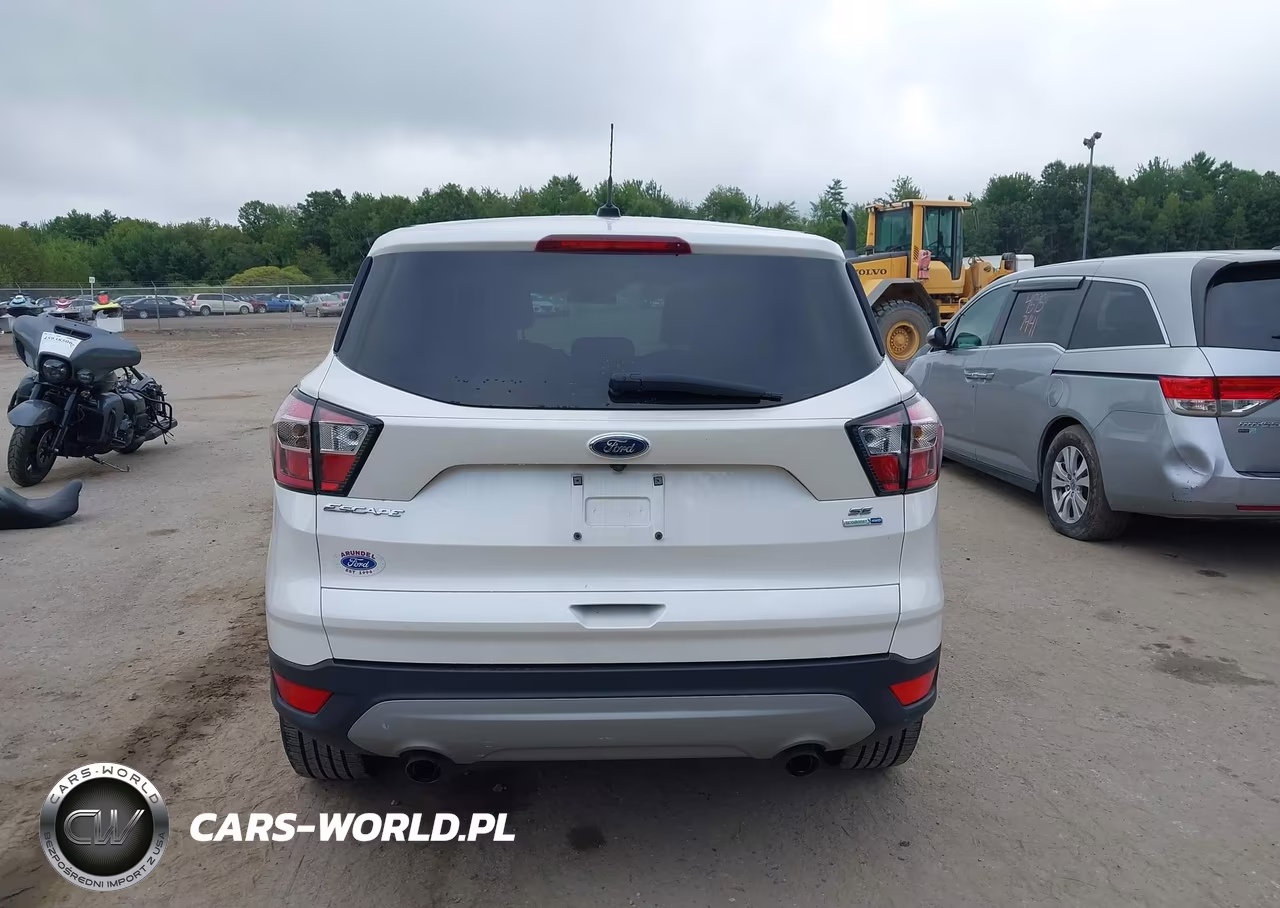 2017 Ford Escape Se VIN:1FMCU9G91HUD59643 - 15