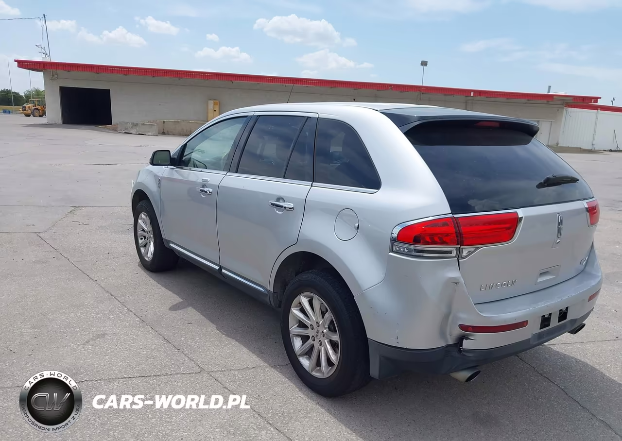 2013 Lincoln Mkx VIN:2LMDJ8JK3DBL12749 - 3