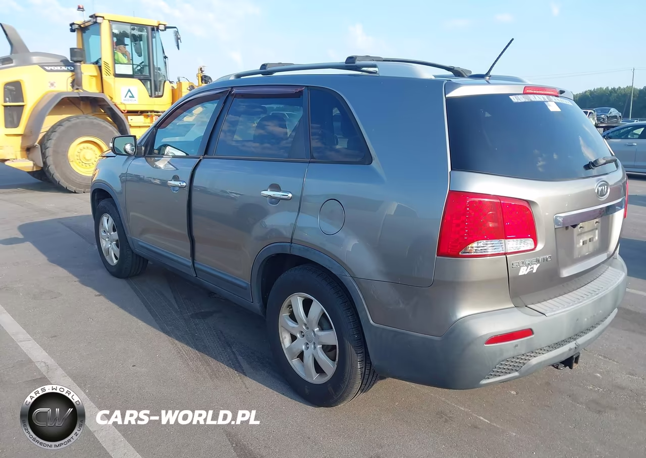 2013 Kia Sorento Lx VIN:5XYKT3A67DG405213 - 3