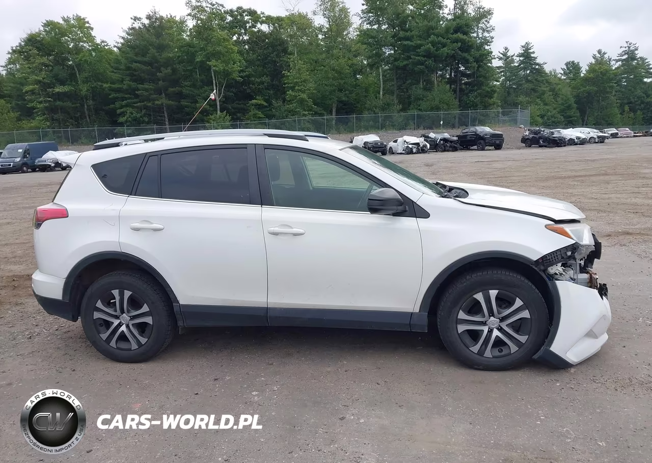 2017 Toyota Rav4 Le VIN:JTMBFREV6HJ113635 - 14