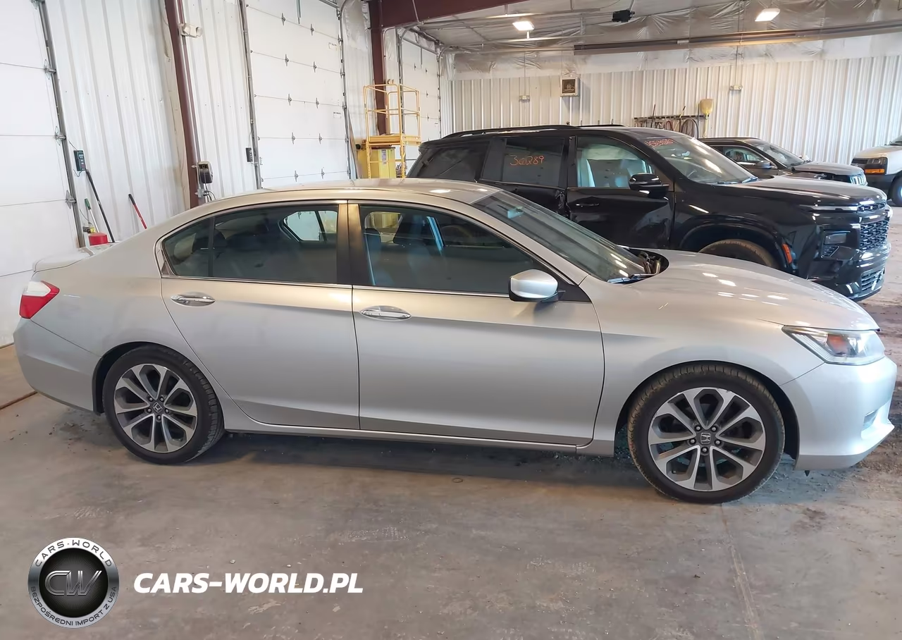2014 Honda Accord Sport VIN:1HGCR2F54EA062022 - 13