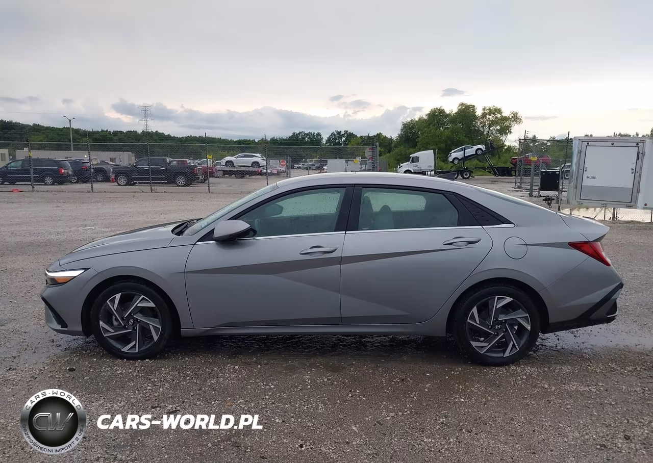 2025 Hyundai Elantra Limited VIN:KMHLN4DJ9SU145828 - 14