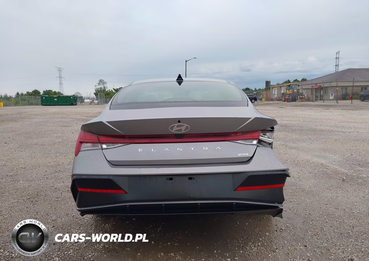 2025 Hyundai Elantra Limited VIN:KMHLN4DJ9SU145828 - 16