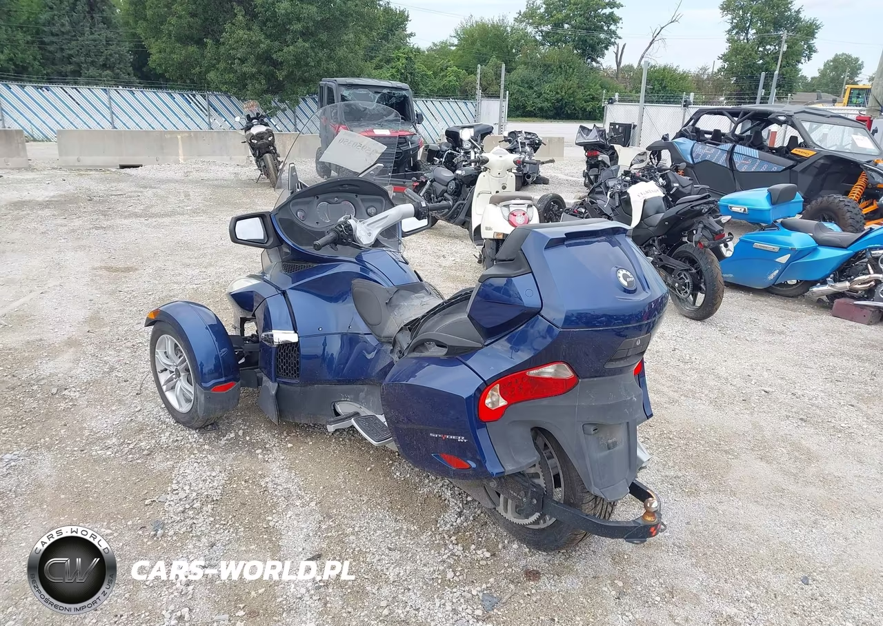 2010 Can-Am Spyder Roadster Rt VIN:2BXJBKC13AV001141 - 3