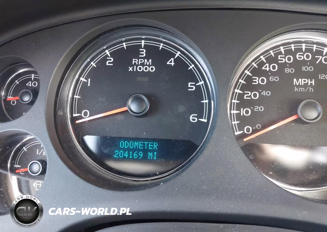 2013 Chevrolet Tahoe Lt VIN:1GNSCBE01DR303978 - 15