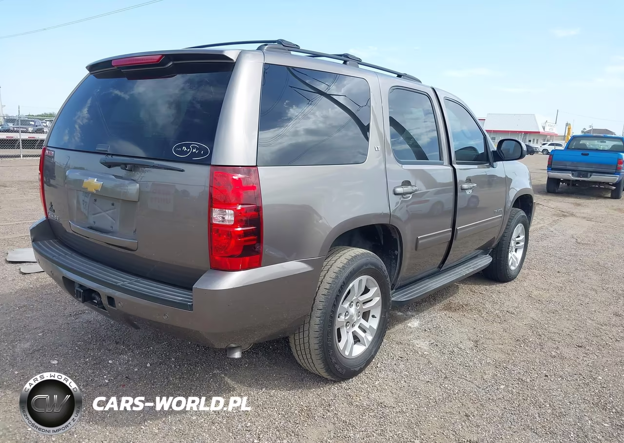 2013 Chevrolet Tahoe Lt VIN:1GNSCBE01DR303978 - 4