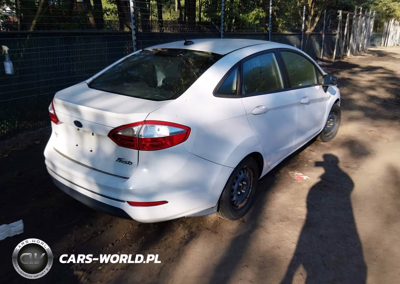 2016 Ford Fiesta S VIN:3FADP4AJXGM123183 - 4