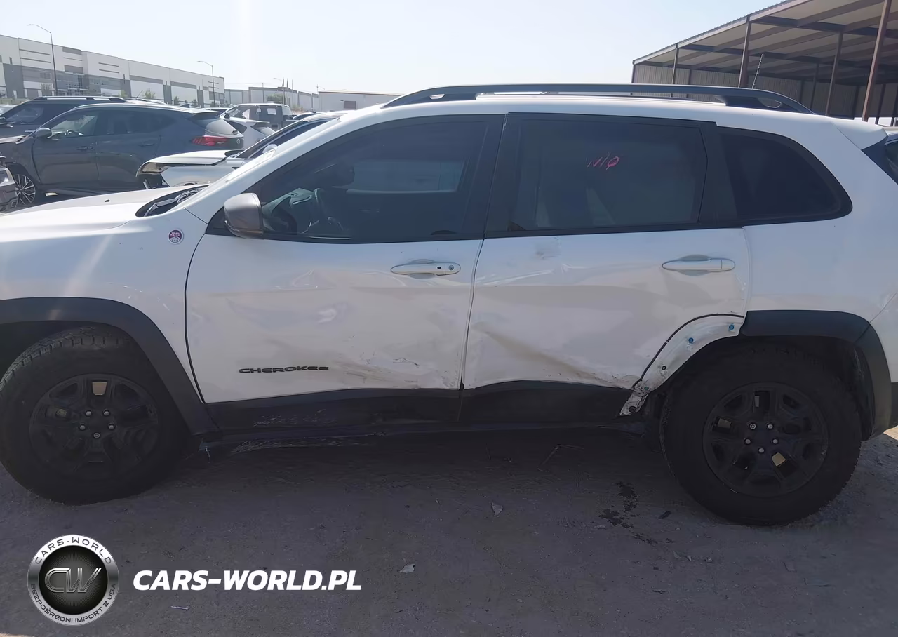 2019 Jeep Cherokee Trailhawk Elite 4X4 VIN:1C4PJMBX0KD329712 - 6