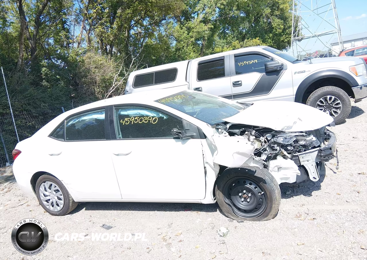 2017 Toyota Corolla Le VIN:5YFBURHEXHP717220 - 14