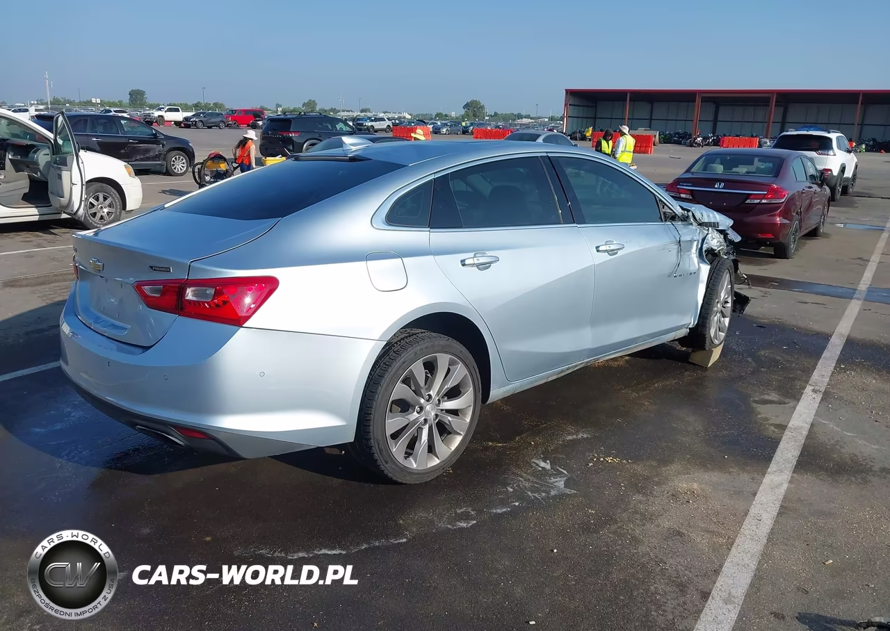 2017 Chevrolet Malibu Premier VIN:1G1ZH5SXXHF228984 - 4