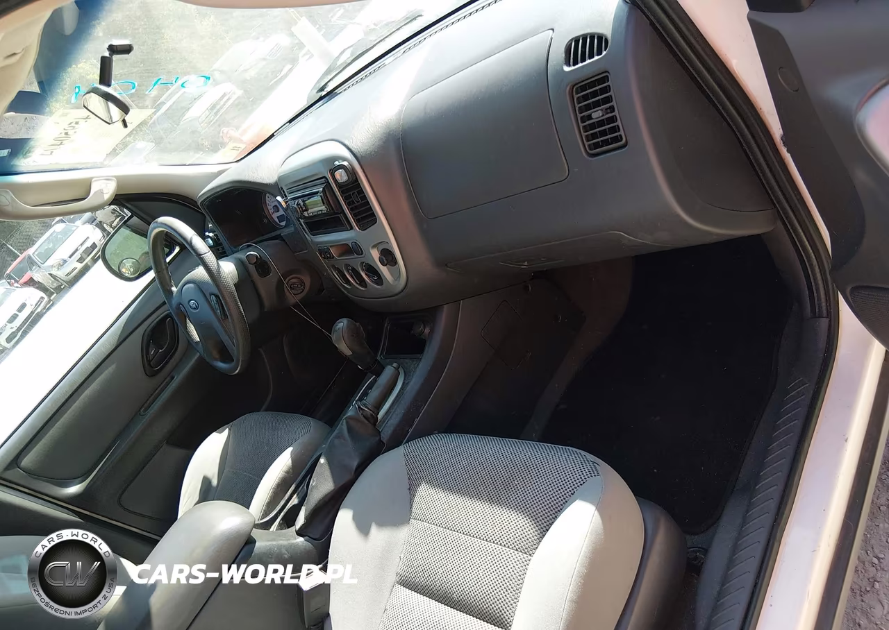 2005 Ford Escape Xlt VIN:1FMYU93115KA78701 - 5